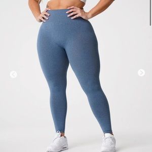 NVGTN SLATE BLUE NV SEAMLESS LEGGINGS SIZE small